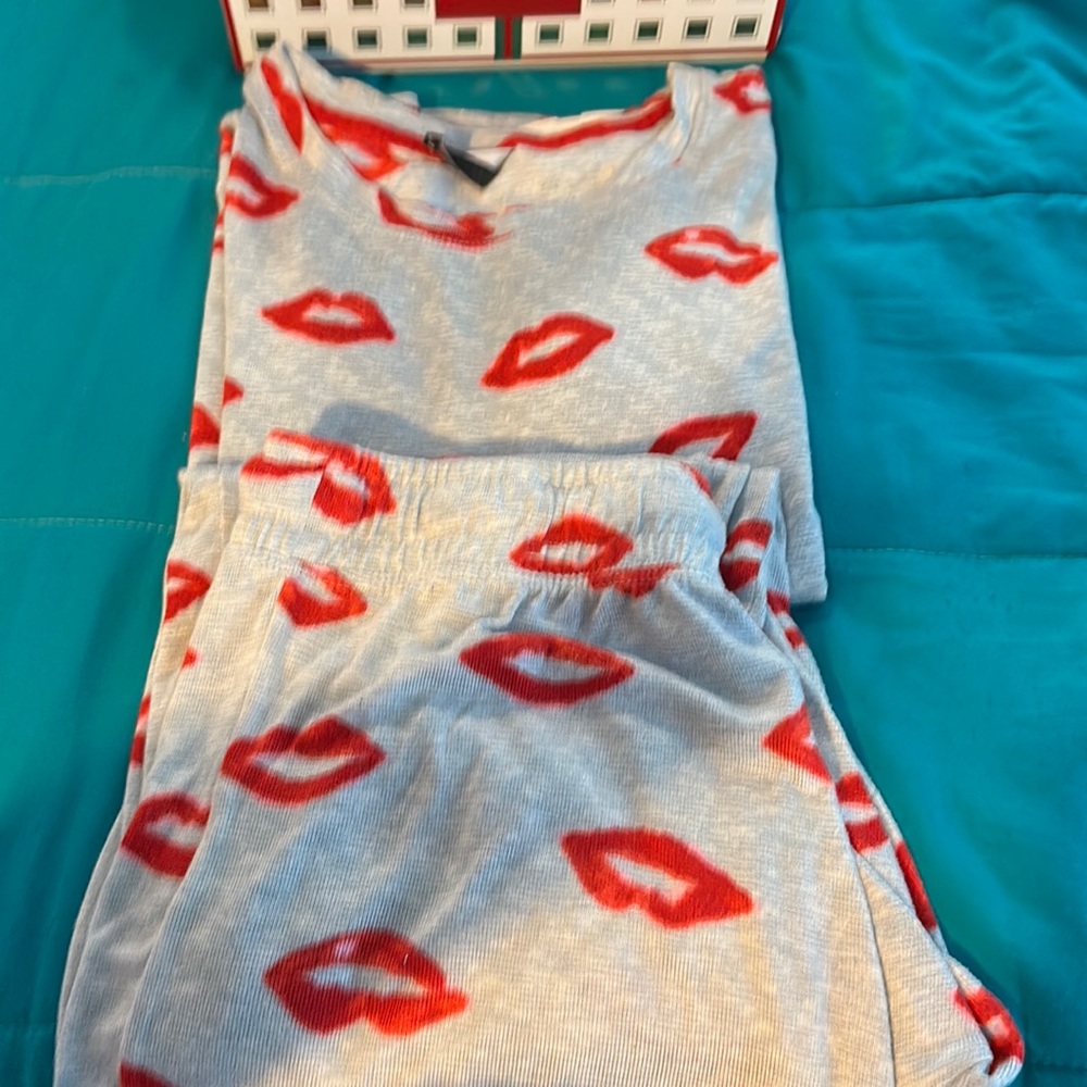 Comfy sleep wear